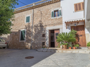 Cozy Cottage in Lloseta With Private Swimming Pool