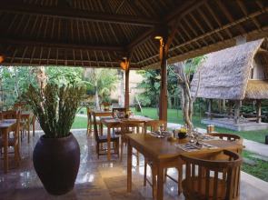 Komaneka at Monkey Forest