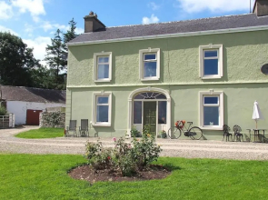 Shannon View 3 Bed Farm House With Private Parking