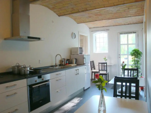 Engelsholm Bed & Breakfast