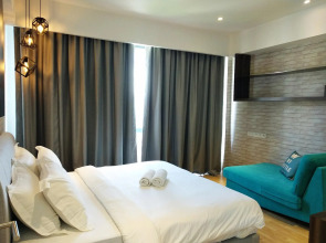 D'Majestic Place by Widebed