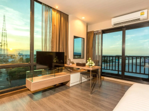 Ton Aoi Grand Hotel