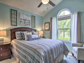 5 Mi to Bethany Beach: Chic Home w/ Grill!