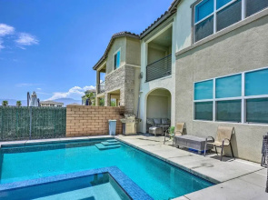 Serene Oasis - Lakeside Living: 6 Mi to Coachella!