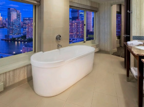 The Westin Jersey City Newport