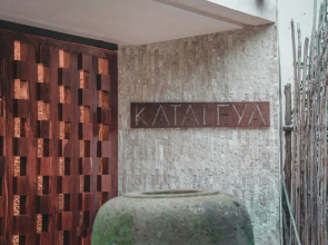 Kataleya Garden 101 By Lockey