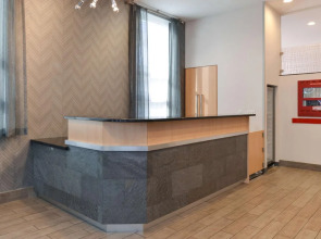 Red Lion Inn and Suites Brooklyn