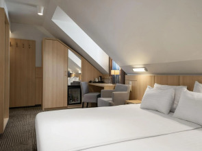 Отель Monte Kristo