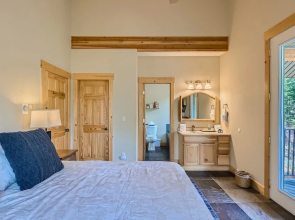 Twin Creek Lodge 7 Bedroom Home by RedAwning