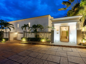 Sunset View Pool Villa