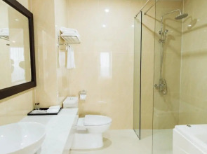 Paragon Noi Bai Hotel and Pool