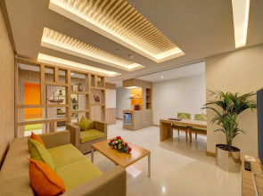 Al Khoory Atrium Hotel