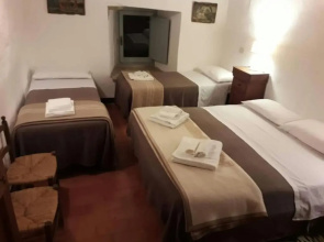 Casa vacanze Castello di Beviglie historical apartment for family