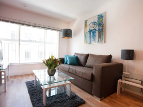 Rest & Recharge Regents CT 2bed Sleeps 7