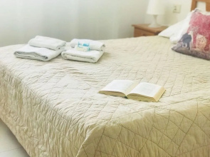 Cristianos Town Guesthouse