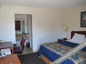 Budget Inn & Suites