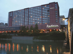 Radisson Rochester Riverside
