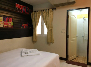 The Mulberry Bangkok Khaosan Road