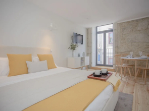 Liiiving - Charming Downtown Delight II