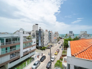 Apt w/ Balcony Steps From the Beach - Ids0501