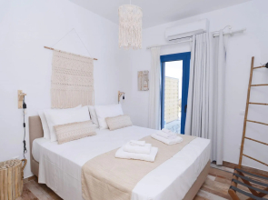 Villa Azure - Breathtaking Views & Private Pool