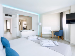 Playaolid Suites & Apartments