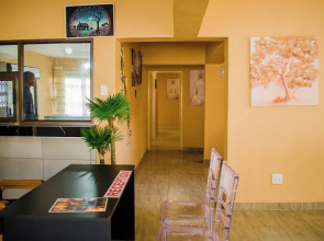 WoodMead Guest House & Events