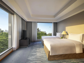 Grand Hyatt Mumbai Hotel and Serviced Apartments
