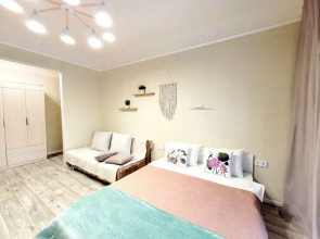 Neotel on Lenin Square, 5