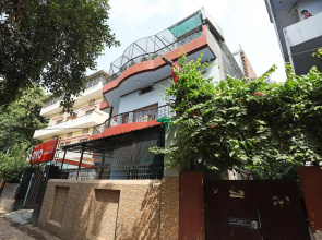 OYO 9928 Hotel Haveli Inn1