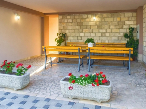Stunning Home in Mali Rat With Wifi and 2 Bedrooms