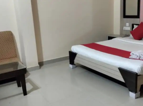 Goroomgo Golden Beach Inn Puri