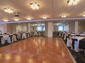 Days Inn by Wyndham Calumet Park