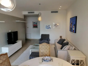 Luxueux Apt Avec Jardin et Garage Priv s Marsa
