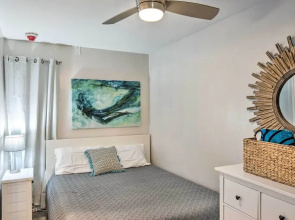Breezy Beachfront Condo in Heart of Corpus Christi