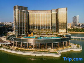 YOHO Treasure Island Hotel