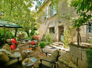 Le Prieuré du Château de Biron