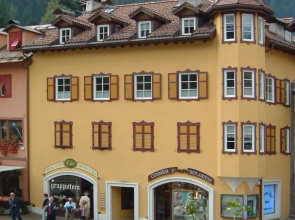 Borcanela Apartments