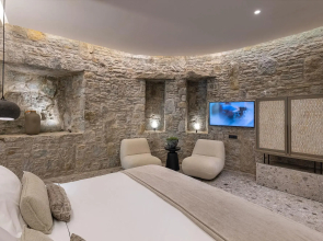 Aeonic Suites and Spa