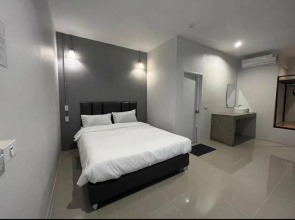 Life Hotel Rong Khun
