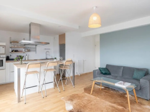 LA Perouse - Apt 2 Chambres,parking, Proche Rennes