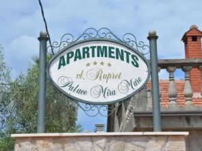 Apartments Palace Mira Mare
