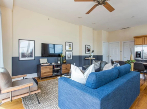 Large 2 BR/ 2BA Duplex in City Center by Domio