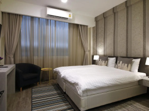 Ratchadamnoen Residence