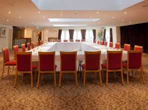 Ramada by Wyndham Cheltenham