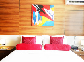 Valero Grand Suites by Swiss-Belhotel Makati