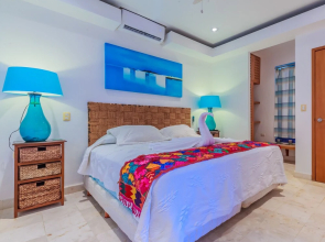 Deep Blue Condos - 201