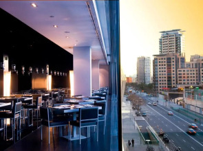 Отель Leonardo Royal Barcelona Forum