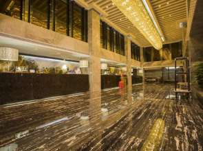 La Perle International Hotel - Free shuttle between hotel and Exhibition Center during Canton Fair & Exhibitor registration Counter