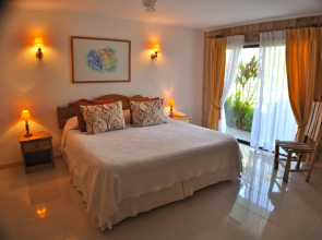 Taha Tai Hotel